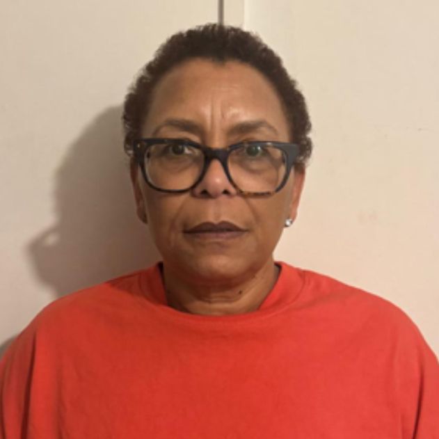 Elizabeth Leach (Independent Customer Member)